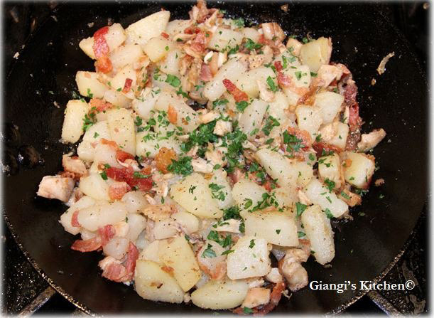 potatoes-bacon-omelette-before-copy-8x6.JPG