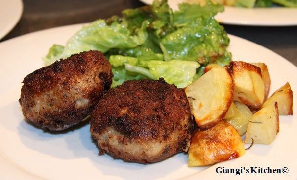 Turkey-and-Sausage-Boulettes-on-plate.-copy-8x6.JPG
