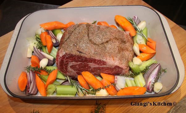 Prime-Rib-Noel-2012.-copyJPG-8x6.JPG
