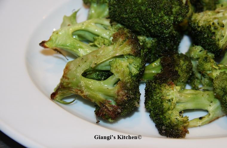 roasted-garlic-broccolis-copy-8x6.JPG