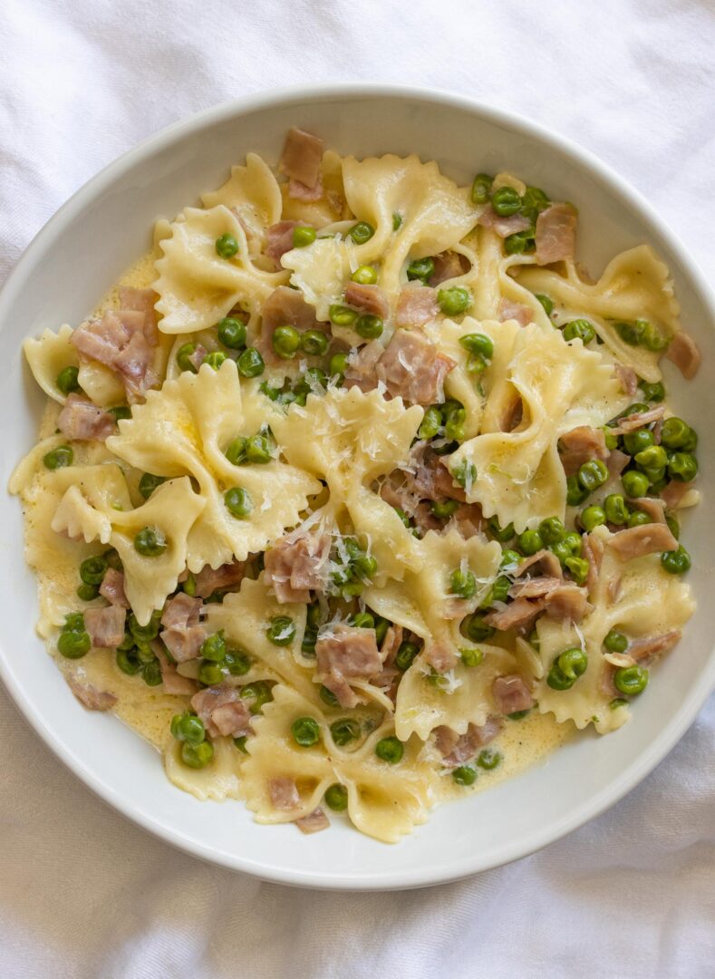 farfalle with peas, ham, and cream farfalle with peas, ham, and cream