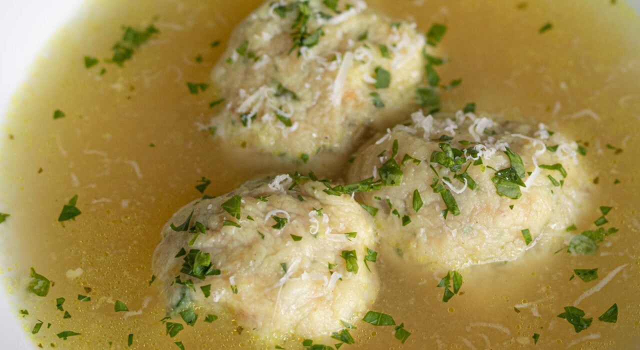 canederli soup