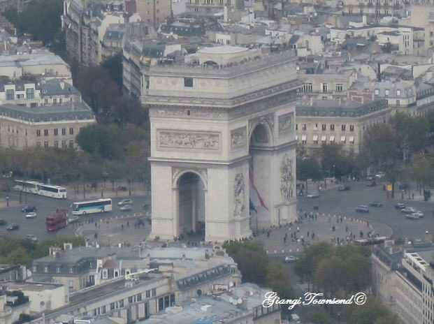 Art-de-Triomphe-8x6.JPG