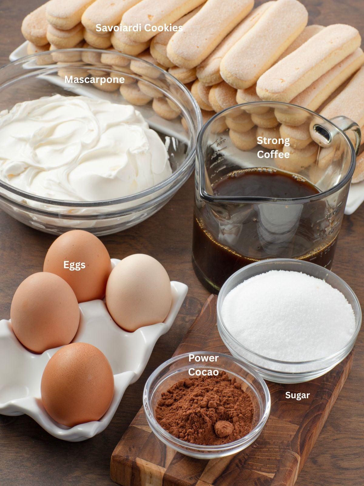 Ingredients used to make the tiramisu. 
