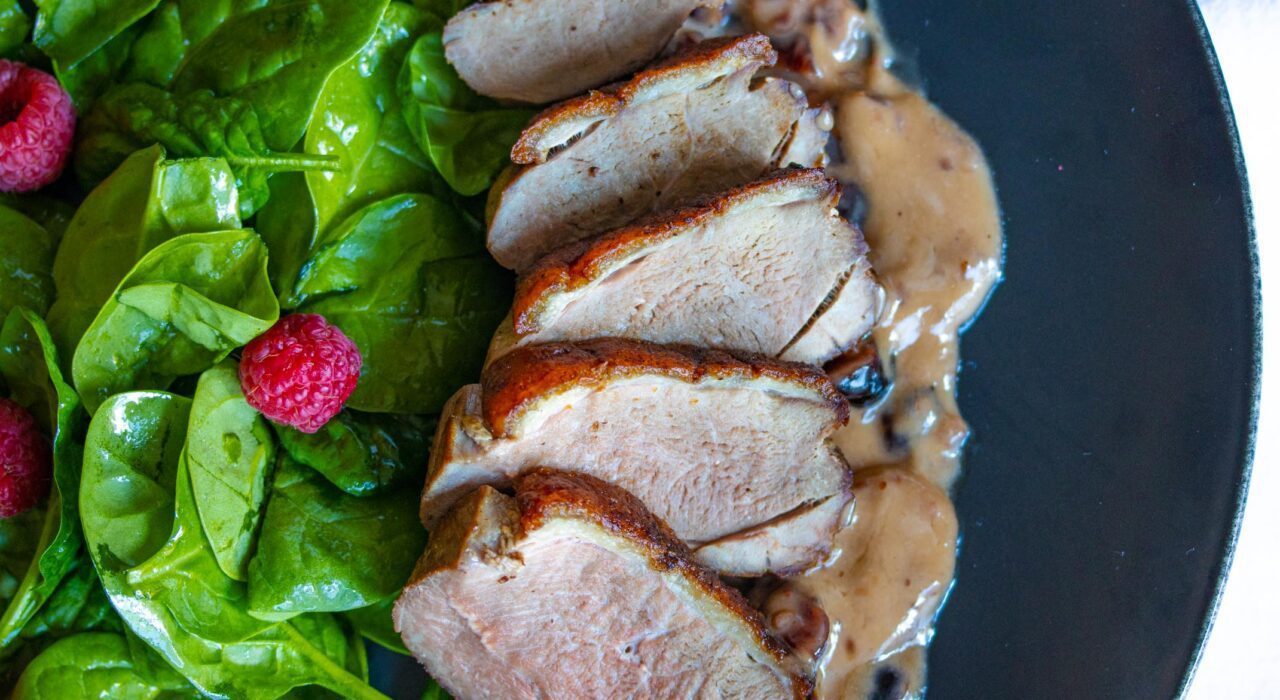 Muscovy Duck Breast with Dried Cranberries, Cream and Raspberry Jam - Giangi's Kitchen Muscovy Duck Breast with Dried Cranberries, Cream and Raspberry Jam - Giangi's Kitchen