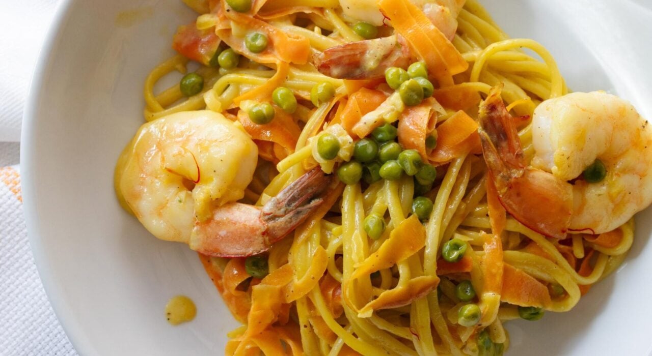 Turmeric Linguine with Shrimps and Saffron Sauce