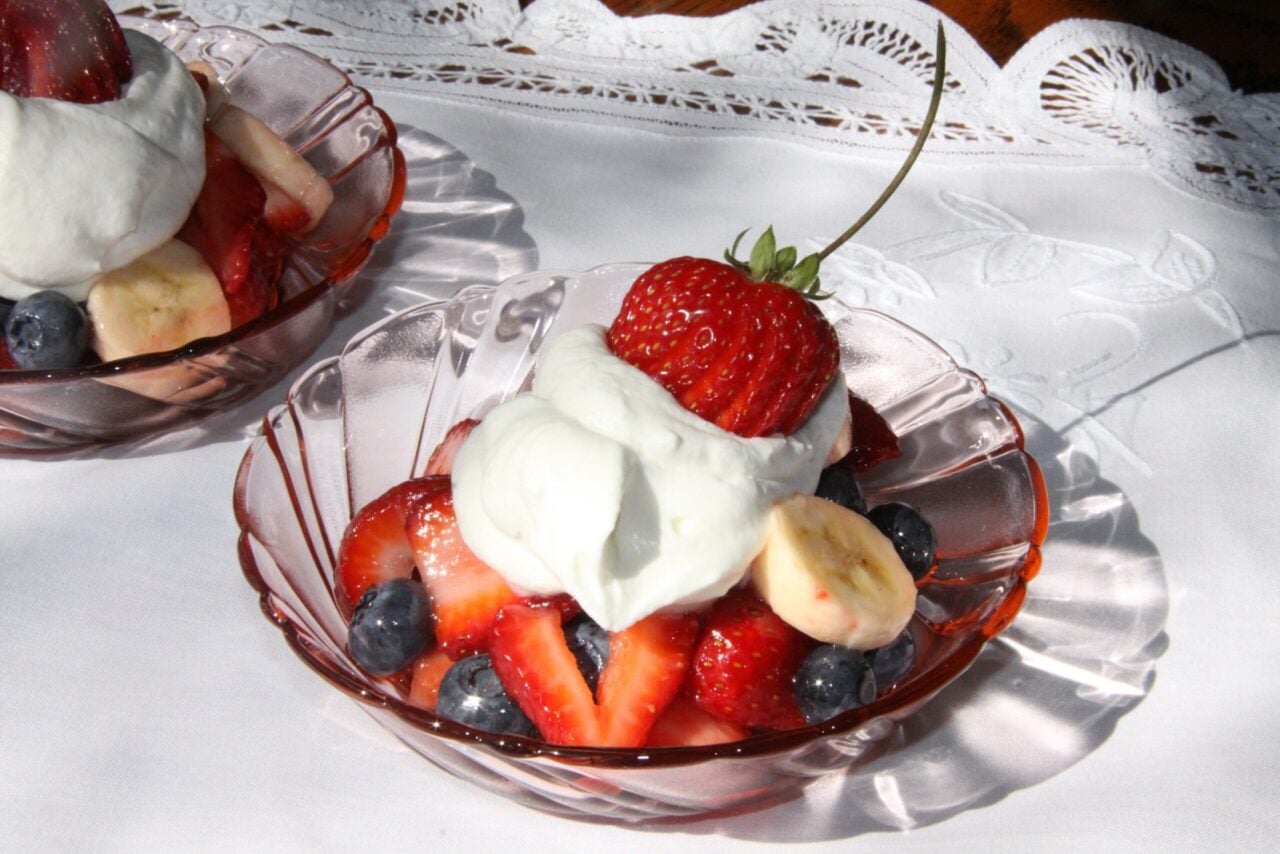 Fresh fruits with Chantilly Fresh fruits with Chantilly