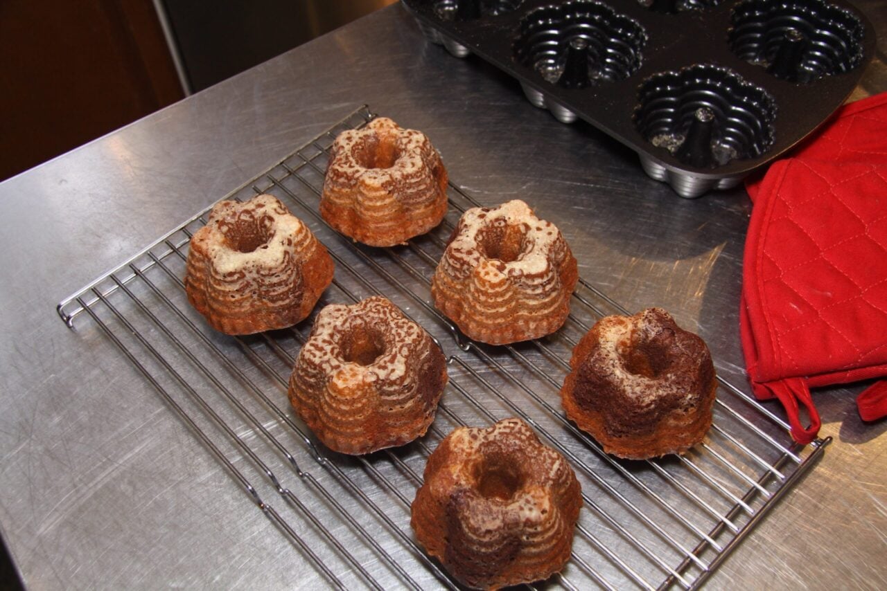 Marbles cakes out of the oven and cooling off on a rack.