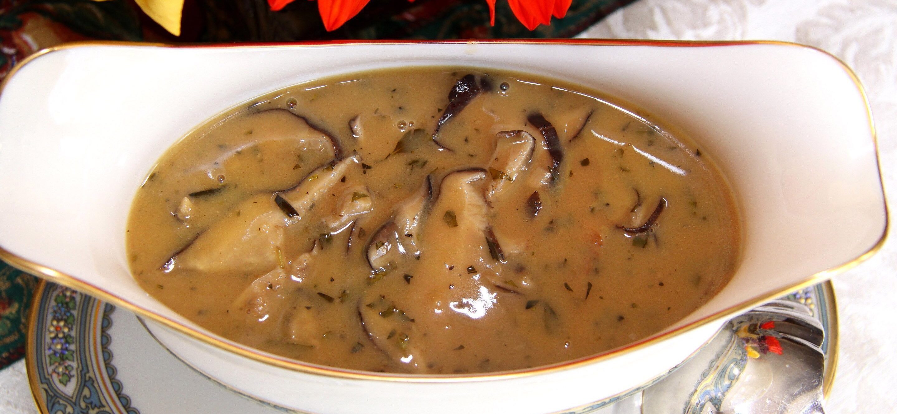 shiitake mushrooms gravy