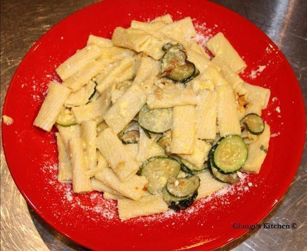 zucchini with tortiglioni – an italian classic