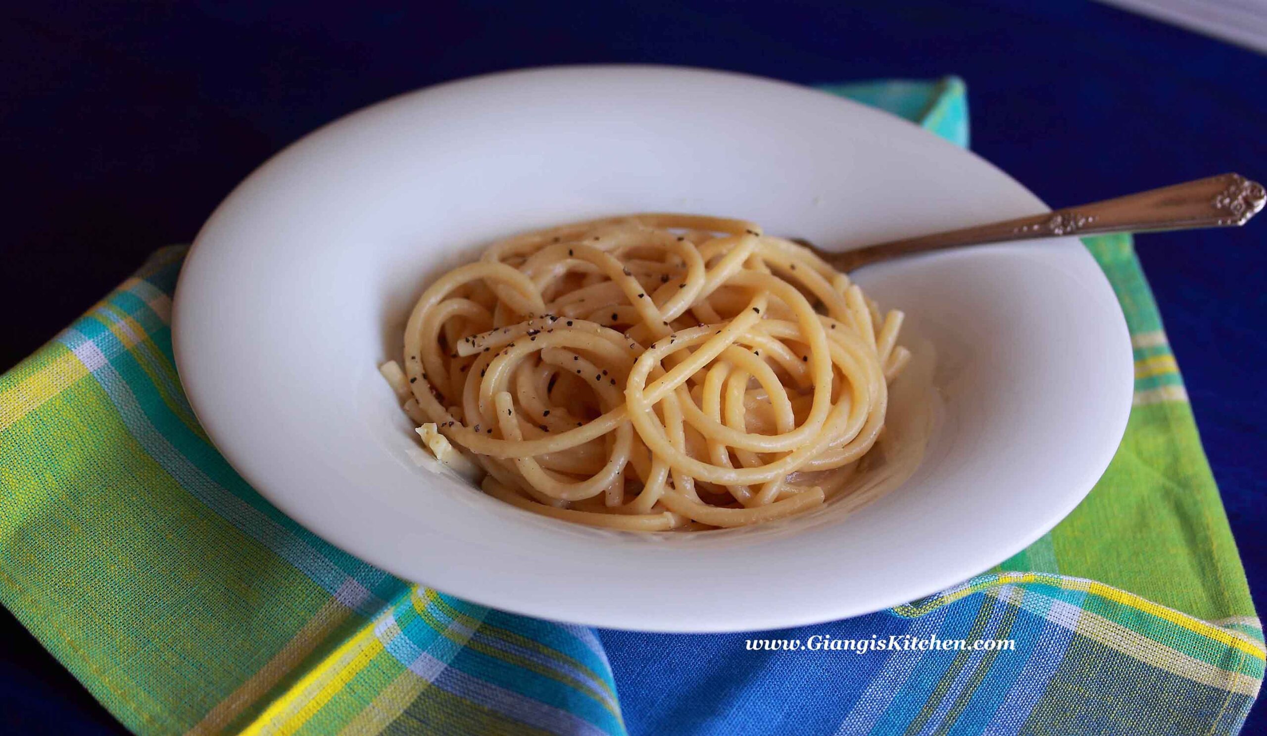 bucatini cacio e pepe bucatini cacio e pepe