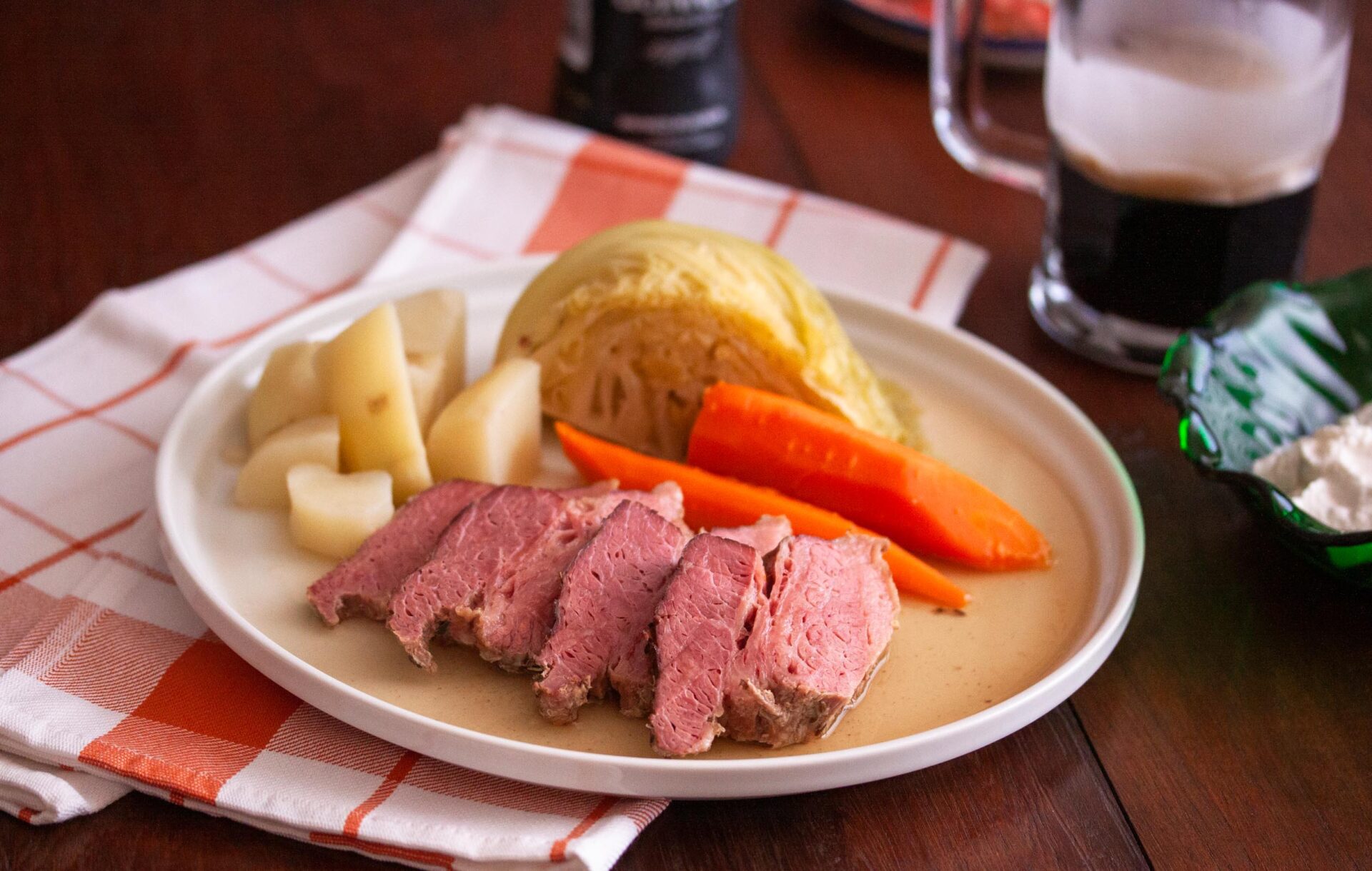 corned beef with horseradish cream sauce