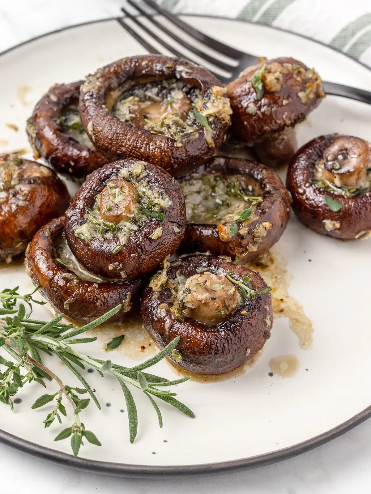 herb roasted mushrooms