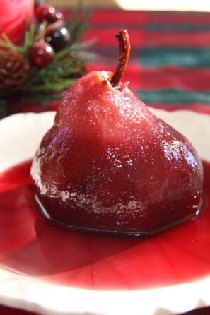 poached pears in wine