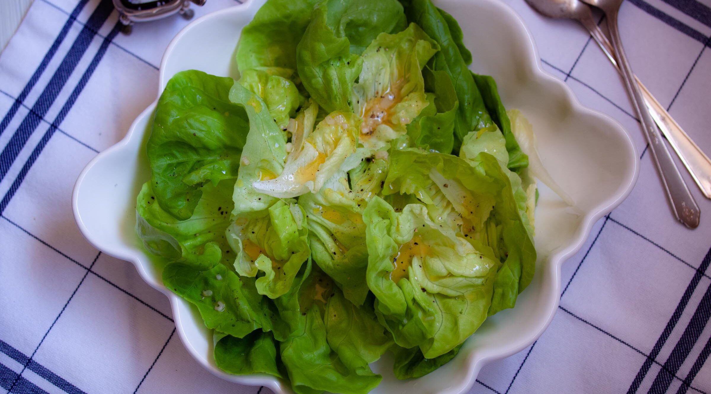 Butter Lettuce With Shallots Vinaigrette Giangi's Kitchen