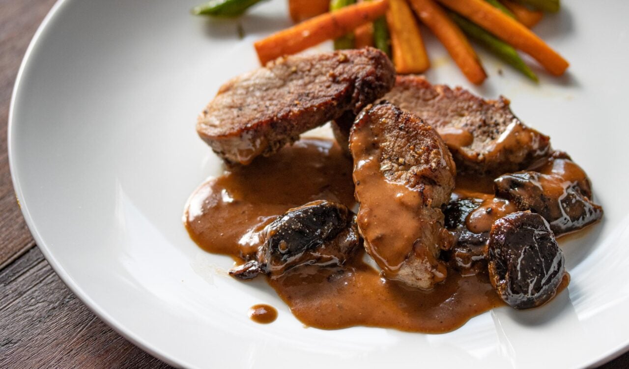 Sauteed Pork Tenderloin With Prunes Sauteed Pork Tenderloin With Prunes