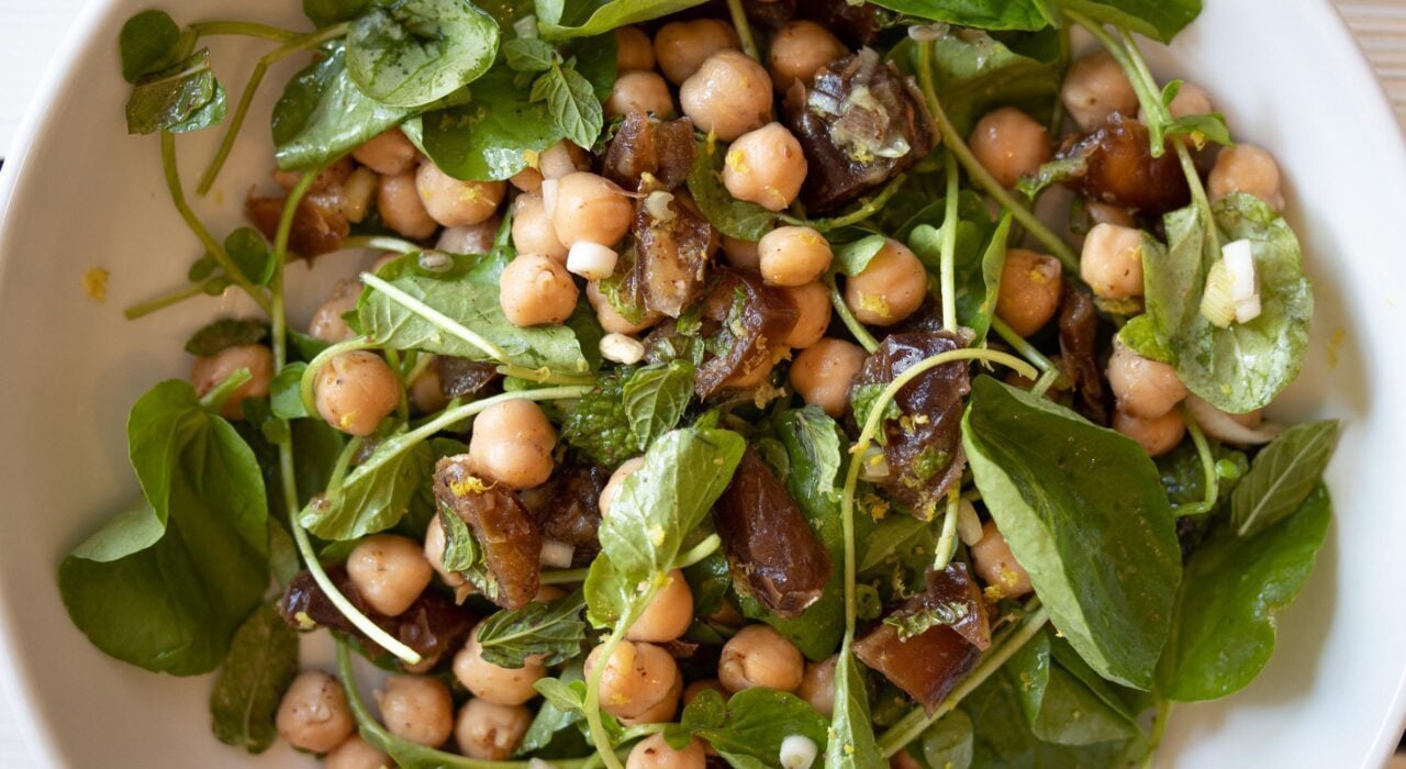cresson, garbanzo beans, dates salad