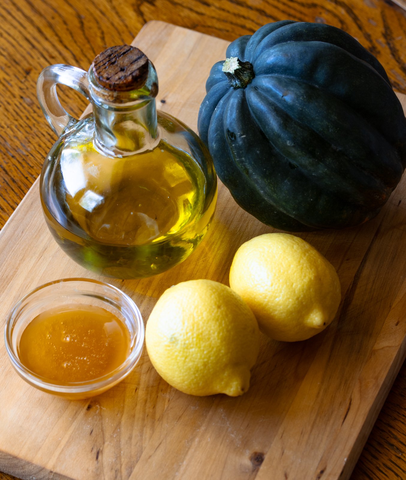 Ingredients needed to make roasted green acorn with honey vinaigrette.