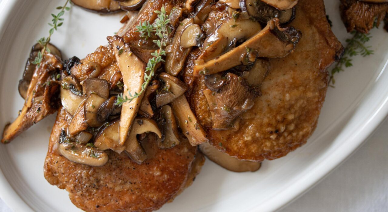 Pork Chops with Mushrooms ragout