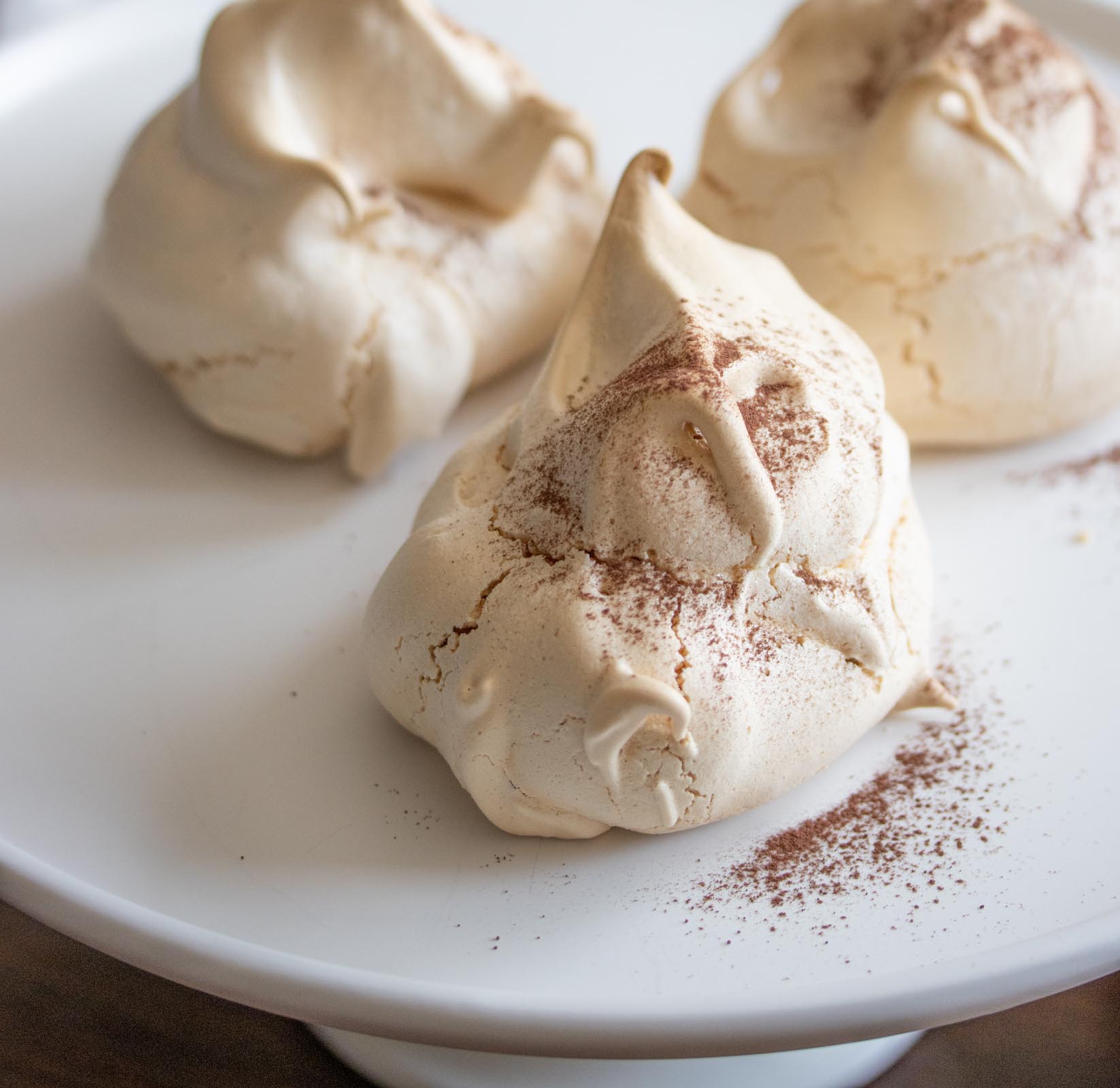 Meringues with Cocoa Powder