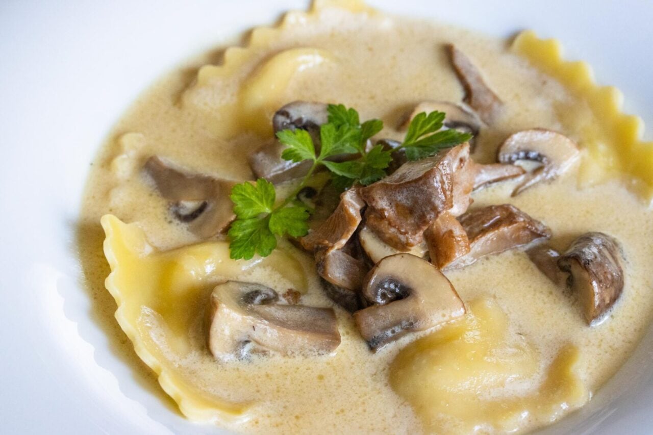 Ravioli with mushrooms and cream Ravioli with mushrooms and cream