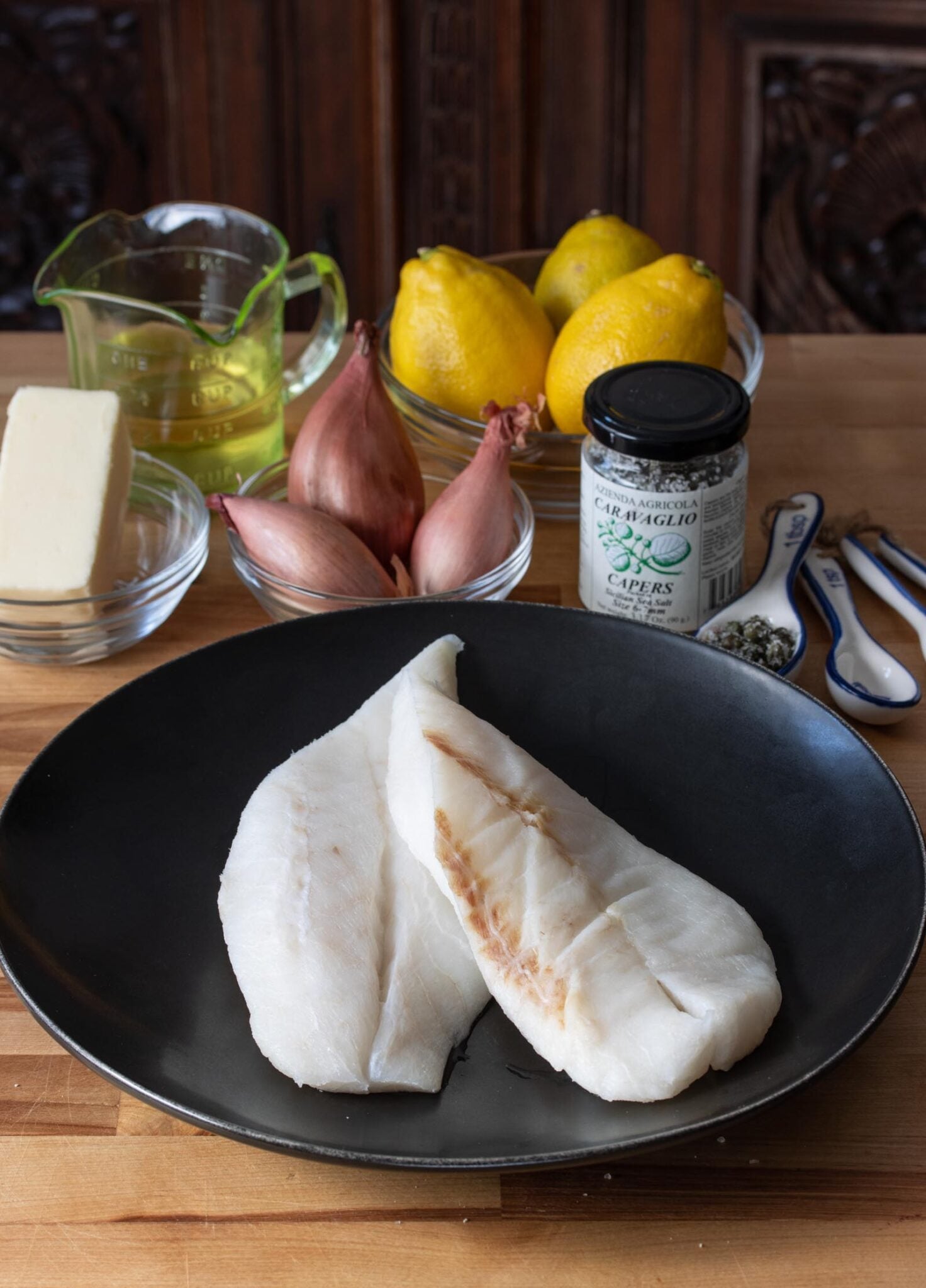 Orange Roughy with Capers, Shallots, and Wine Butter Sauce Orange Roughy with Capers, Shallots, and Wine Butter Sauce