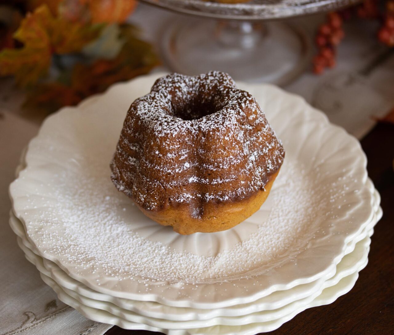 Miniature Pumpkin-Spice Bundt Cakes Miniature Pumpkin-Spice Bundt Cakes