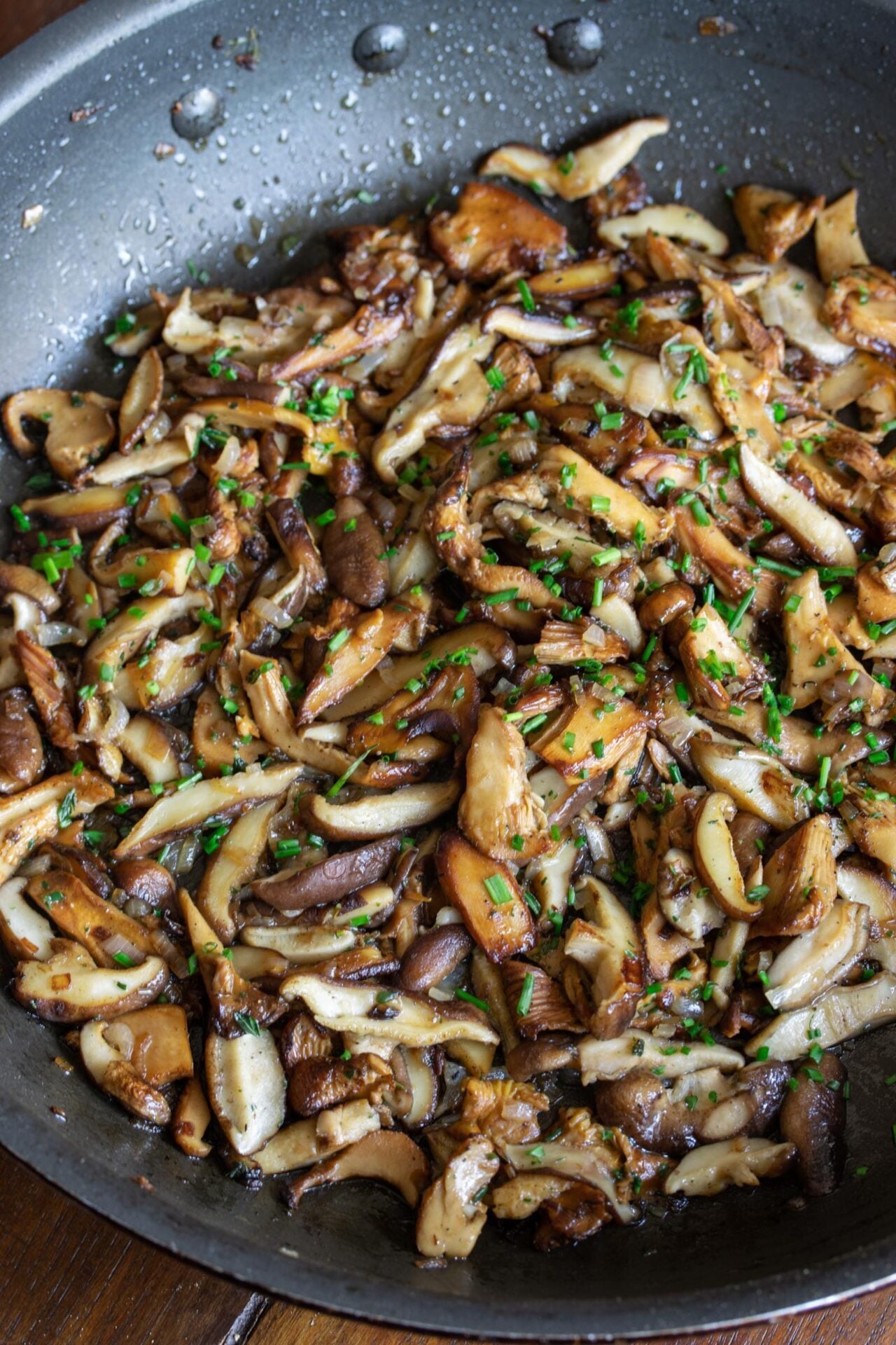 Mushroom and Goat Cheese Toasts Mushroom and Goat Cheese Toasts