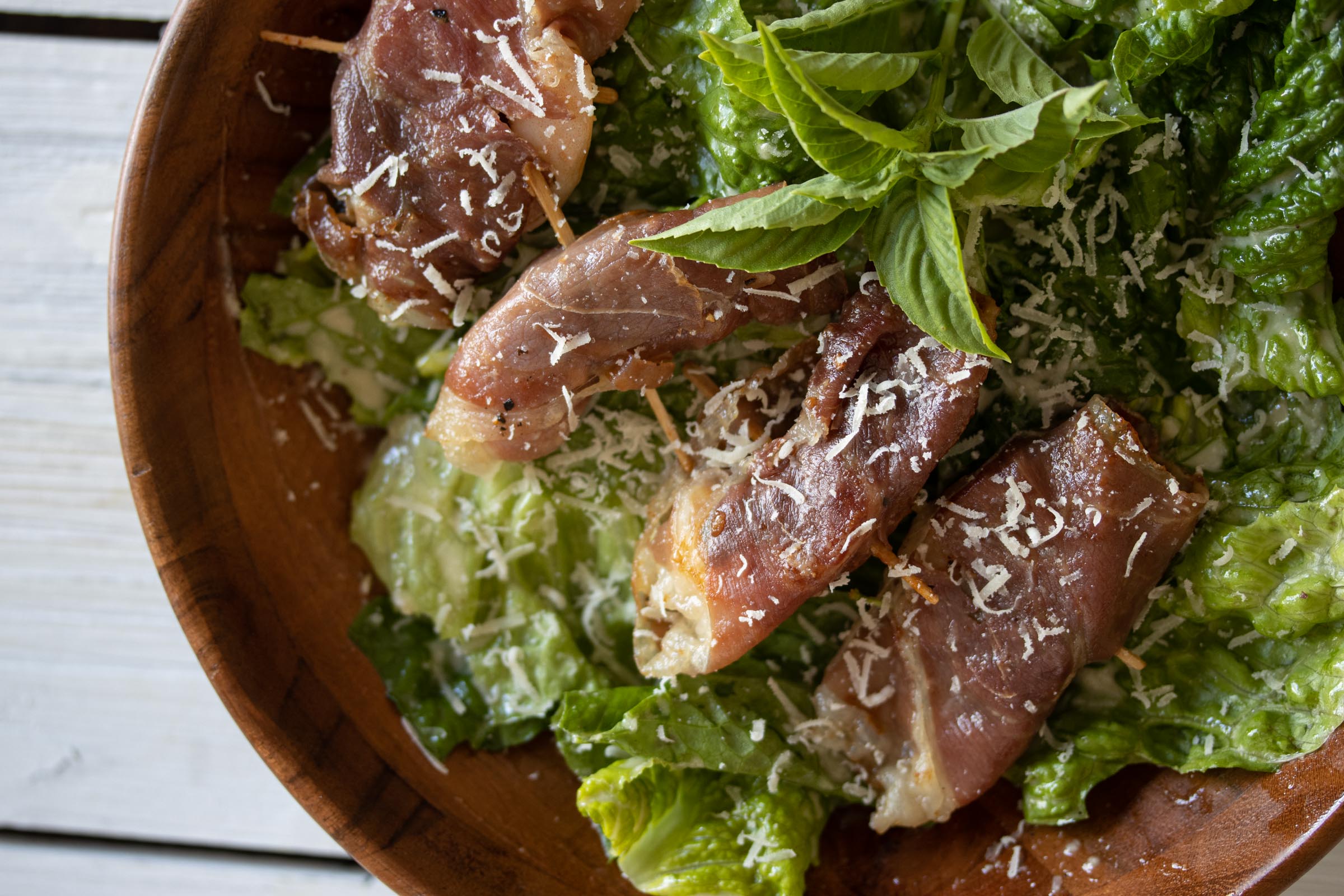 Caesar&rsquo;s Salad Dressing With Shrimps Saltimbocca
