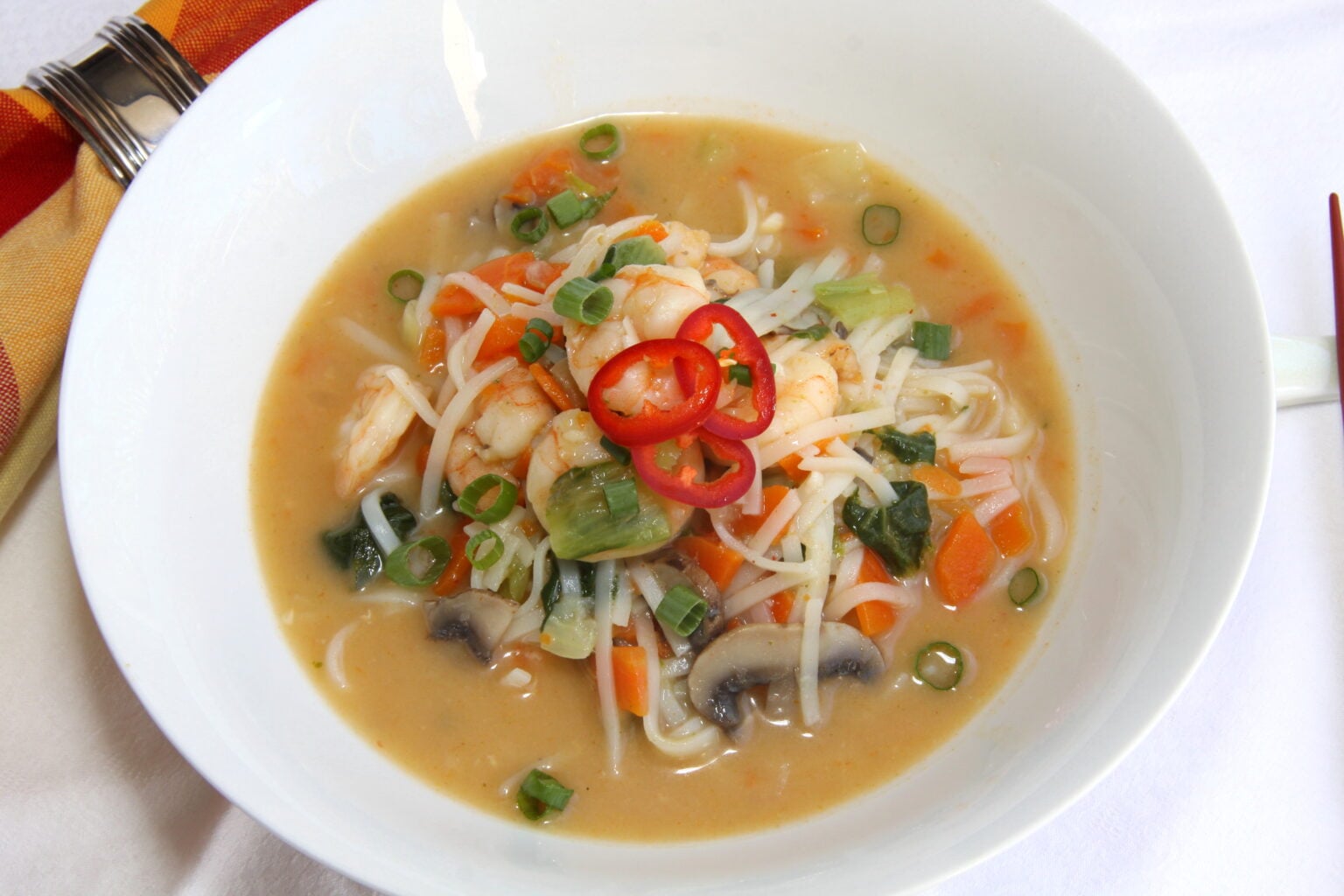 Pad Thai Soup with Shrimp and Vegetables