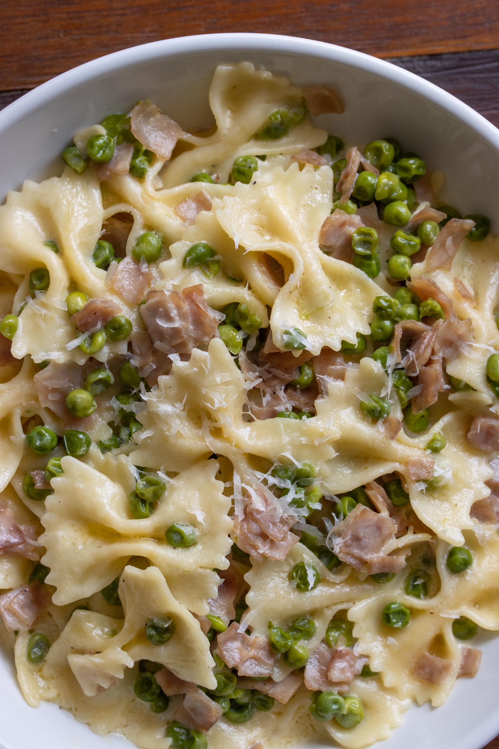 Farfalle with Peas, Ham and Cream
