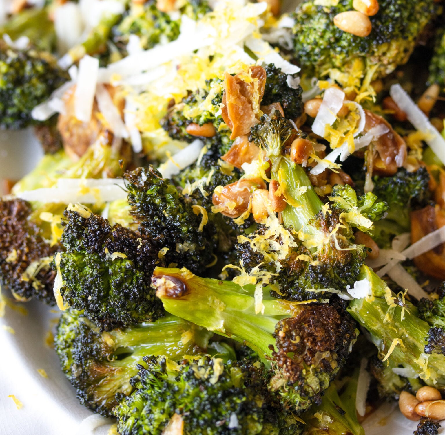 Close up of the roasted broccolis.