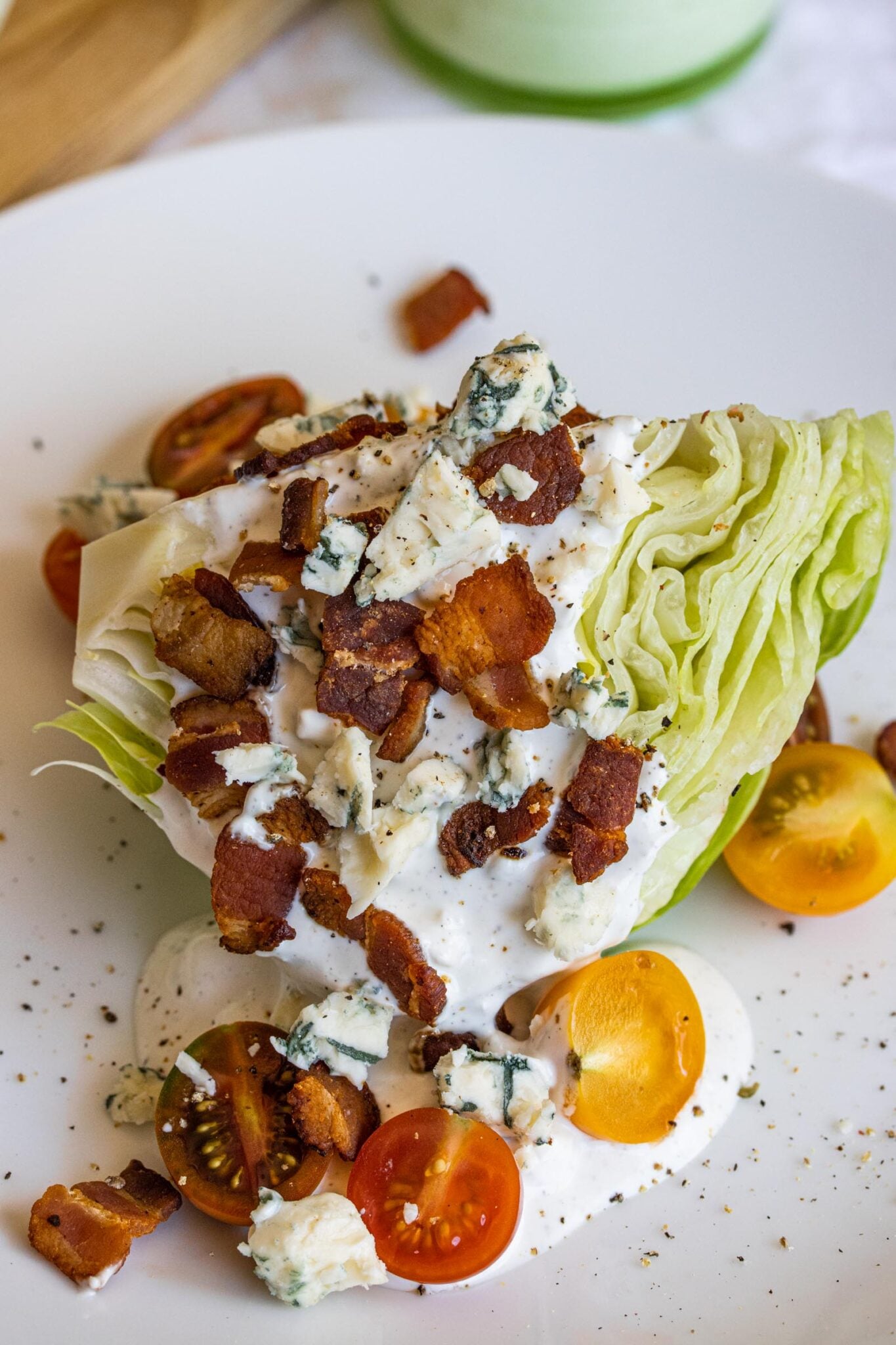 iceberg wedges with blue cheese dressing Iceberg wedges salad with blue cheese dressing