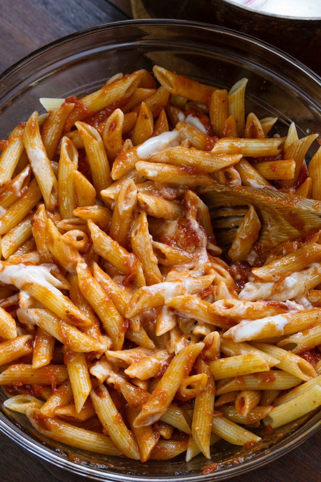 bechamel mixed well with the tomato and the pasta
