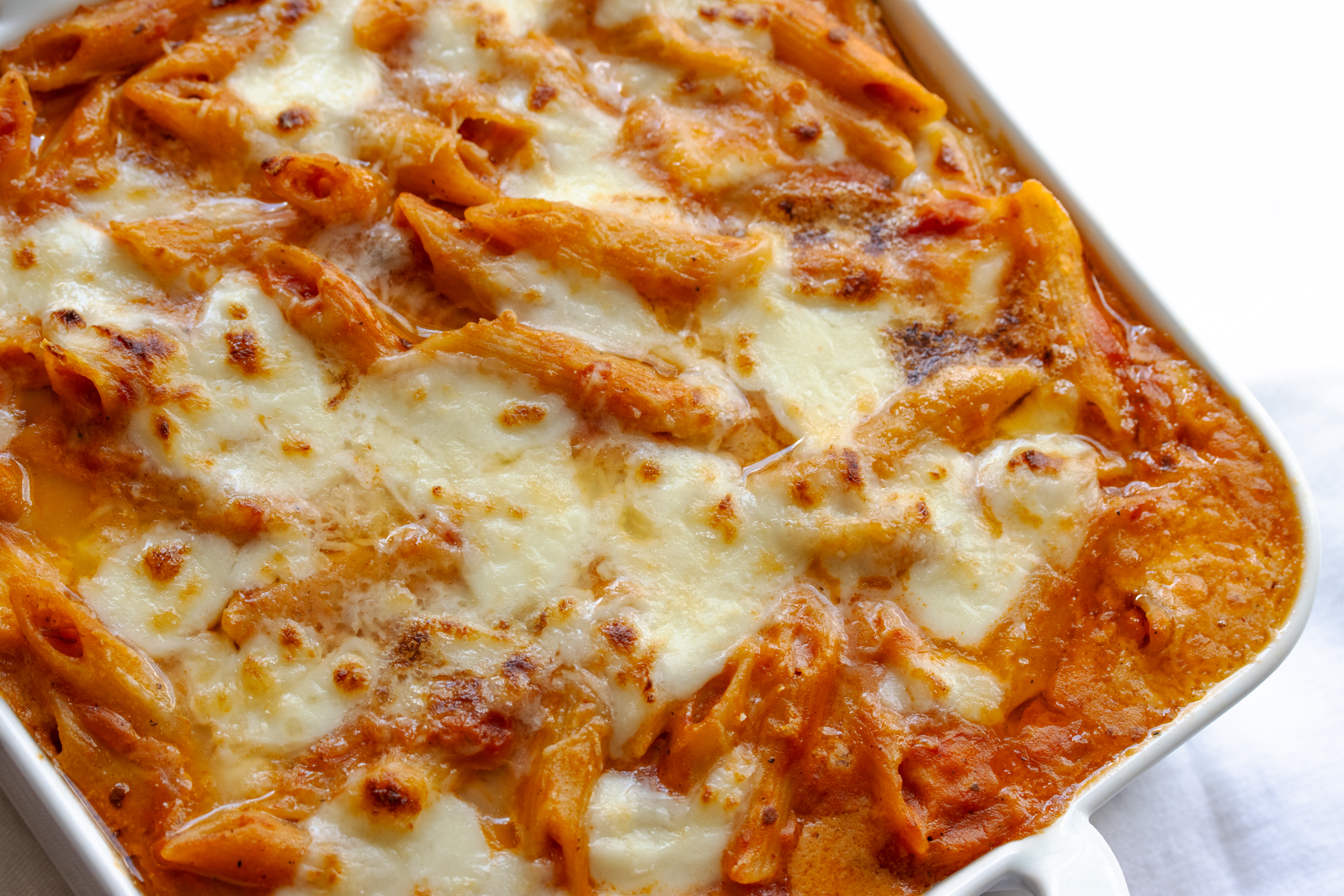 close up baked pasta