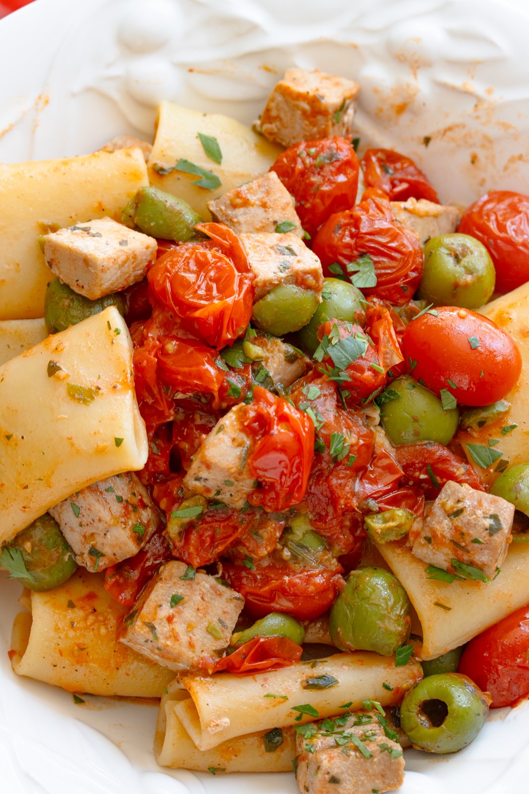 fresh tuna with paccheri