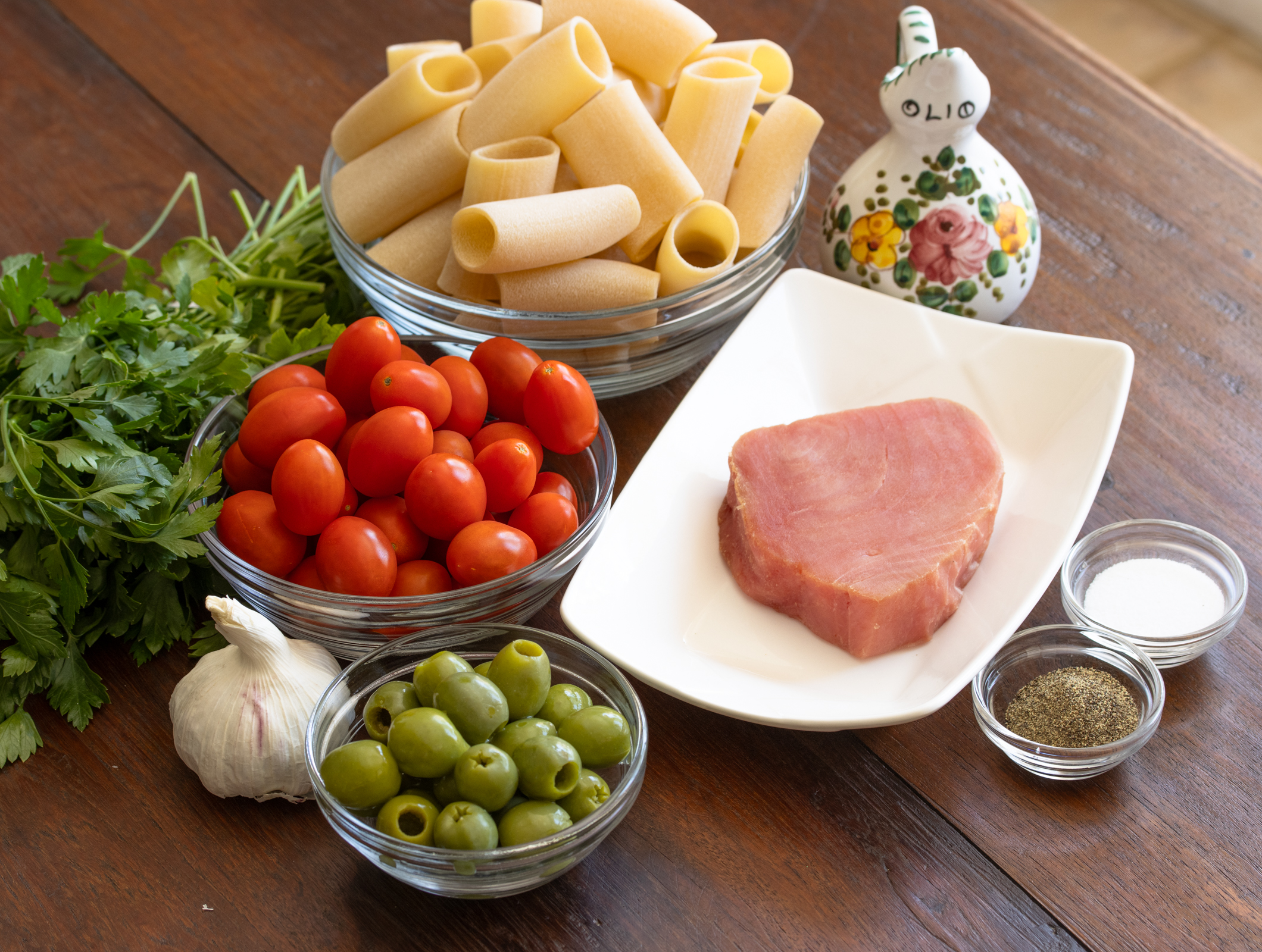 ingredients fresh tuna with paccheri