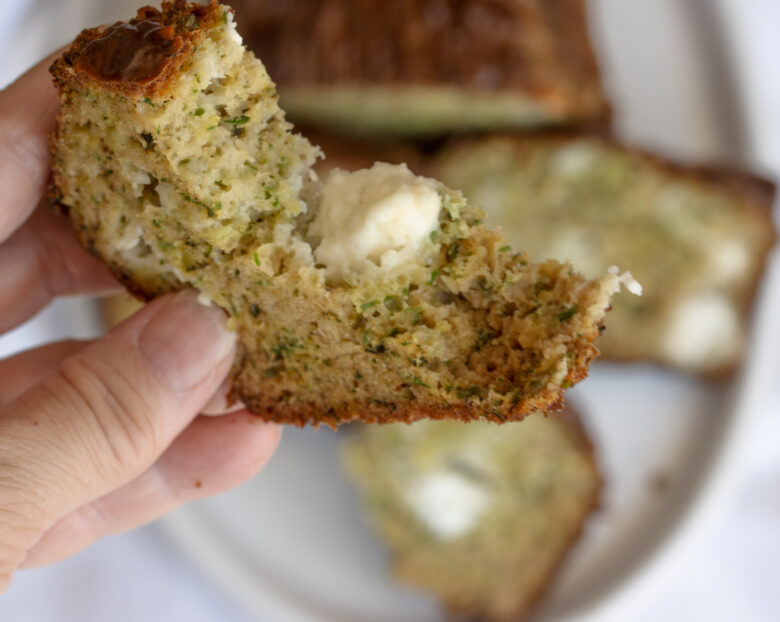 Close up of the sliced herb bread.