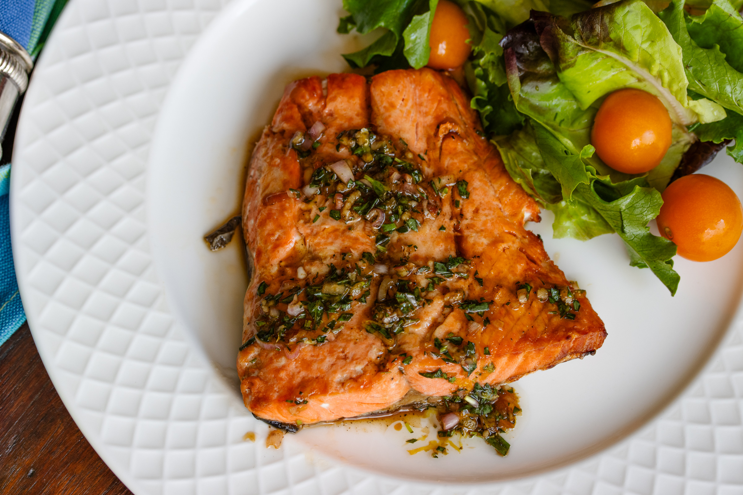 Broiled Salmon with Tarragon Sauce