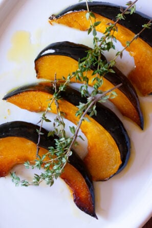 Roasted acorn squash with honey vinaigrette