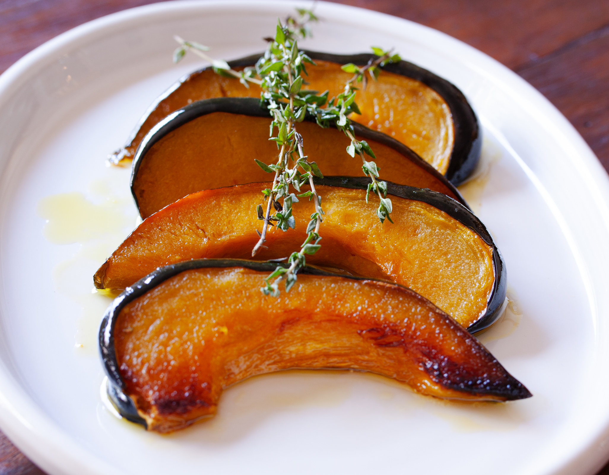 Roasted acorn squash with honey vinaigrette