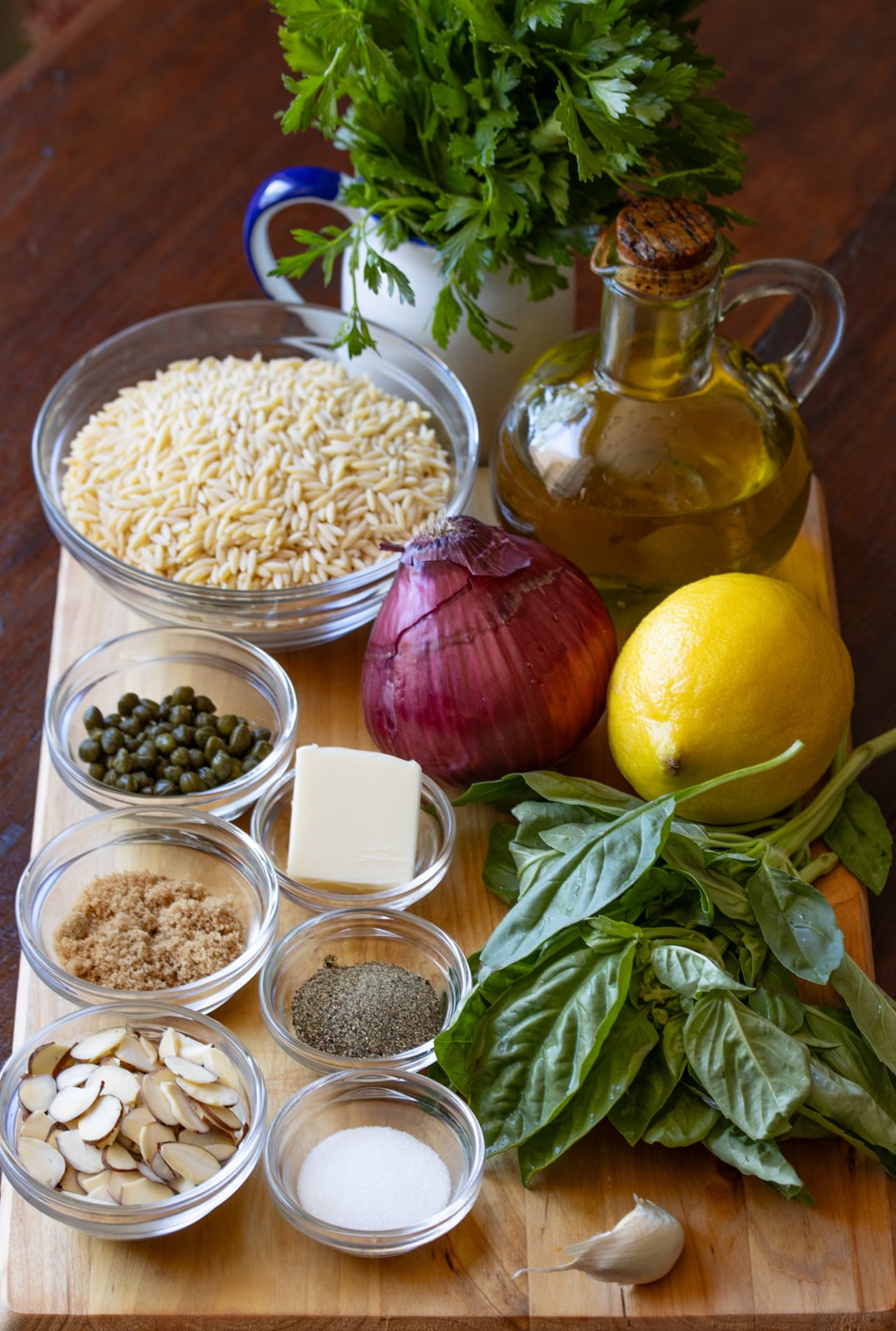 Ingredients needed to make this orzo salad recipe.